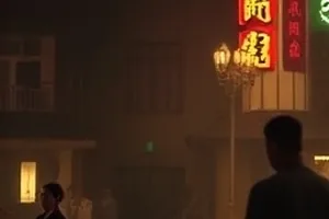 沉默的经纬度封面，地图网格与被圈出的坐标